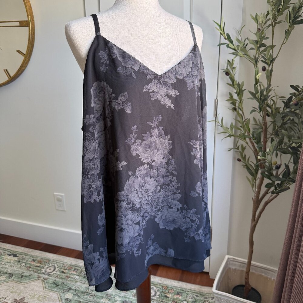 Torrid Chiffon Swing Tank Top Dark Floral Size 3